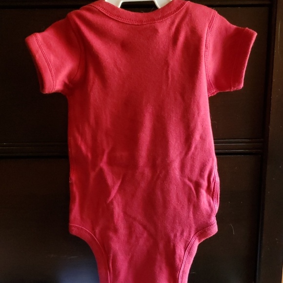 USC Gamecocks 6mo garnet & silver heart onesie - Picture 3 of 4
